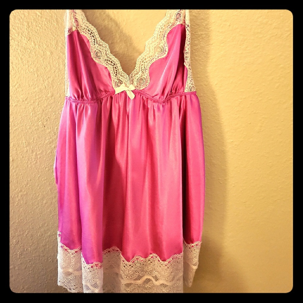 Large Victoria's Secret Pink Camisole - NWOT
